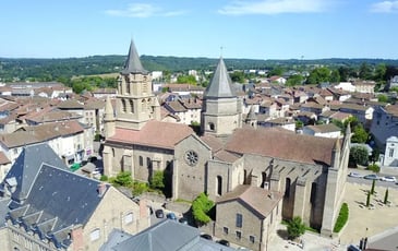 Patrimoine en péril : la collégiale de Saint-Junien se dévoile